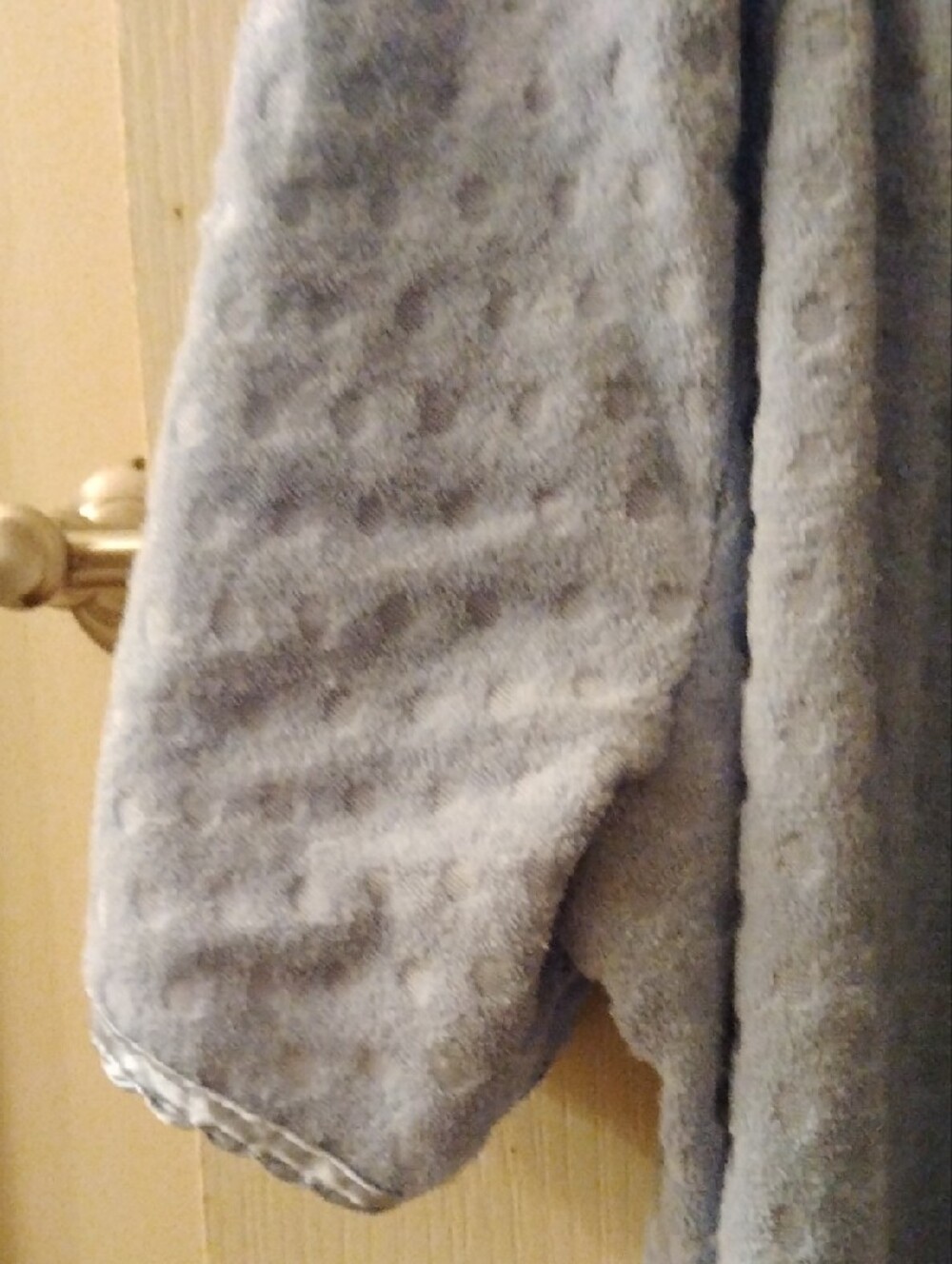 Light Blue Women's Button-Front Robe with Pockets - Picture 5 of 12